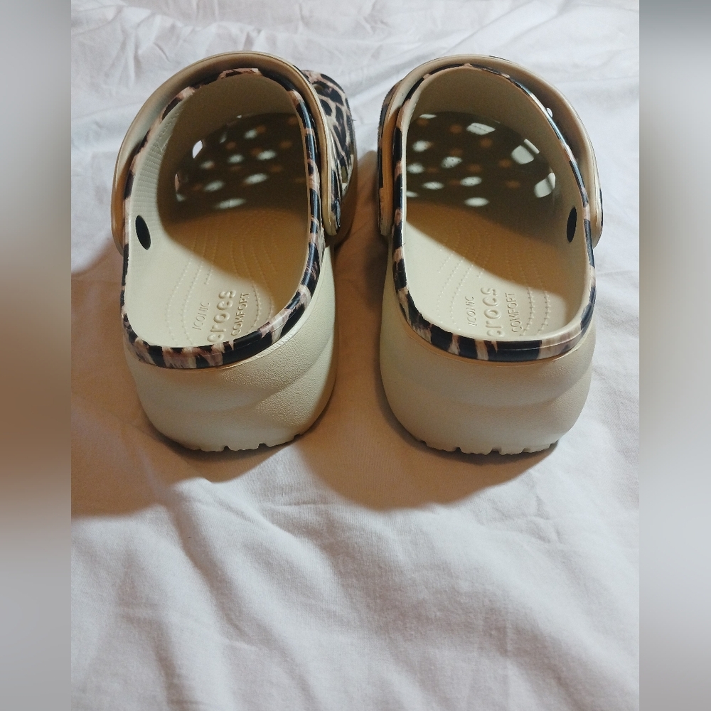CROCS Classic Platform Women Sz. 10W Animal Remix Clog 207844-2Y4 - Picture 2 of 11